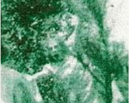 1942年最真实的灵异照片,鬼魂就在身后