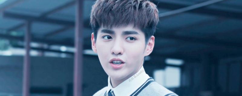 吴亦凡的原名叫什么