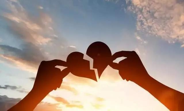 武汉一女子跳江身亡(武汉女子自杀前的三小时)(8)