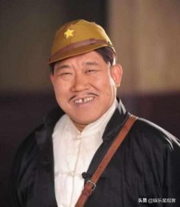 ​杜旭东的狗血人生：三岁摔成“歪嘴”，却因此成就一代经典