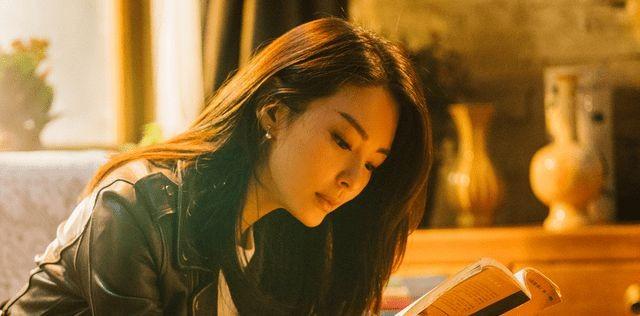 云南虫谷潘粤明宣传现场(云南虫谷收视率破9亿)(22)