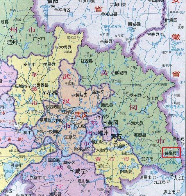 越南河内市黄梅郡、中国湖北省黄冈市黄梅县:前者人口密度高很多