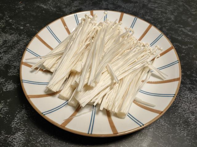 在家吃火锅,这几种配菜最受欢迎,你最喜欢哪几种呢?