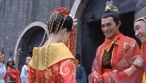 唐太宗的 宠妃 韦贵妃 是历史上个子最高的妃子 身高1米9