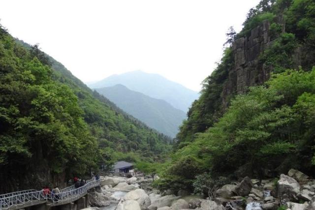 临安天目山风景区简介 临安天目大峡谷的夏天只有26(1)