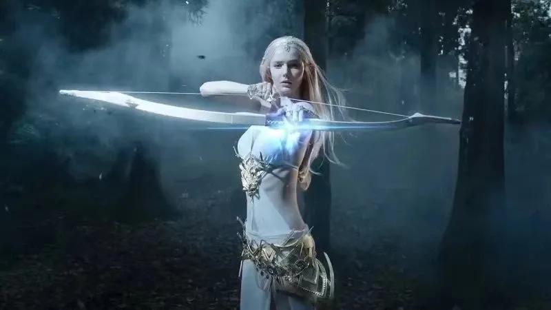 精灵再世小仙女——加拿大萨凡娜 · 布莱德逆天迷人颜值