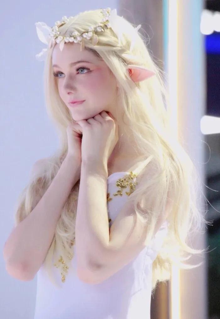 精灵再世小仙女——加拿大萨凡娜 · 布莱德逆天迷人颜值