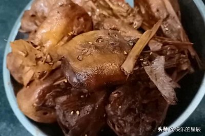 ​分享家庭版超好吃的卤味鸭货做法