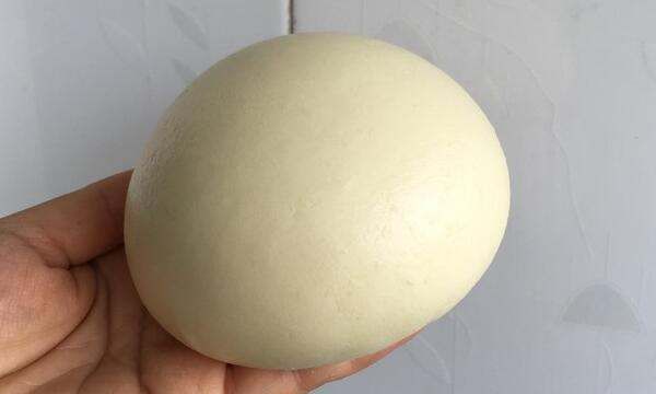 热馒头怎么不被水泡湿,用锅热馒头怎样不使馒头起水泡呢图8