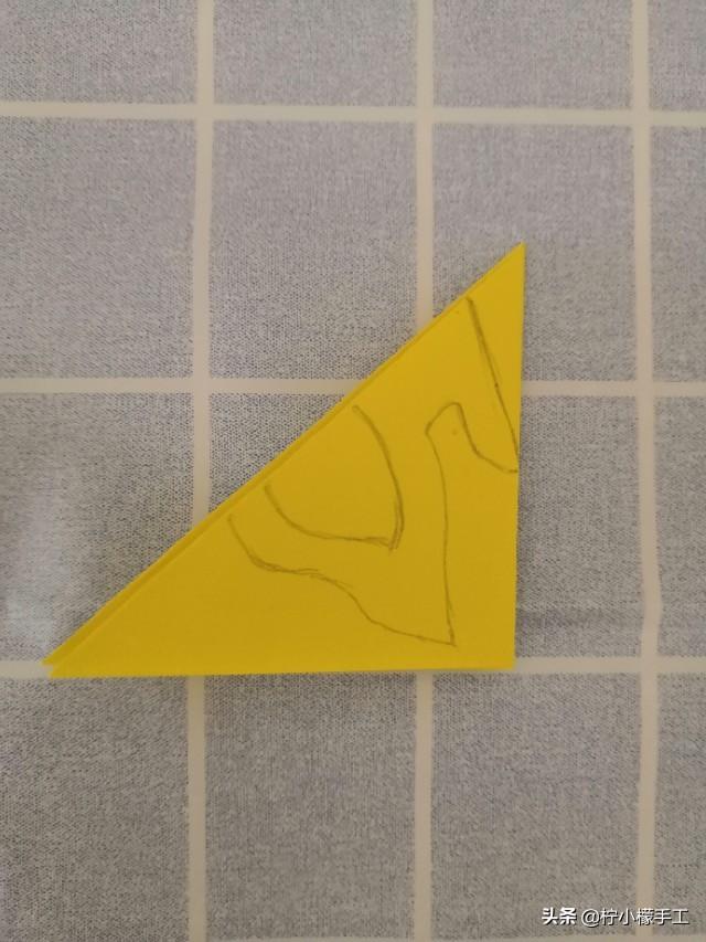 剪纸儿童简单又好看的(适合初学儿童的10种简单剪纸)(19)
