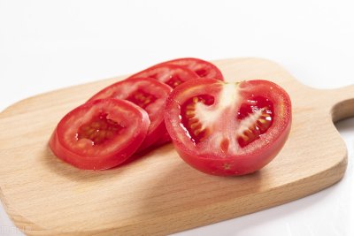 ​西红柿怎么去皮开水烫多久？刚学会，原来这么简单