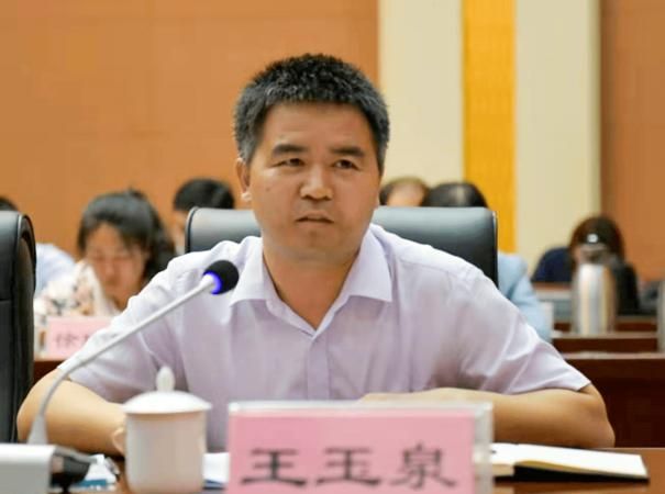 乡镇四级主任科员满七年后可以晋升吗