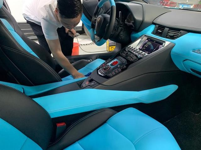 成全最后的跑车梦,怒提兰博基尼AventadorLP700-