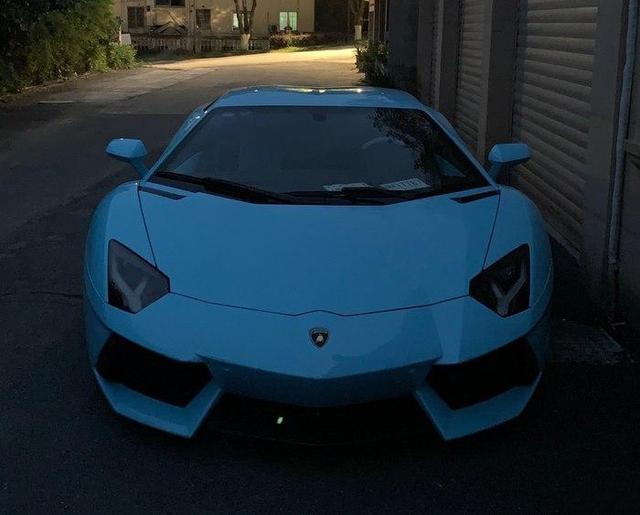 成全最后的跑车梦,怒提兰博基尼AventadorLP700-