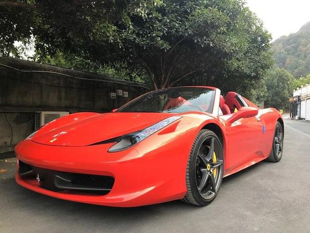 成全最后的跑车梦,怒提兰博基尼AventadorLP700-