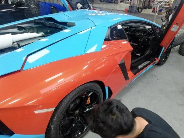 成全最后的跑车梦,怒提兰博基尼AventadorLP700-