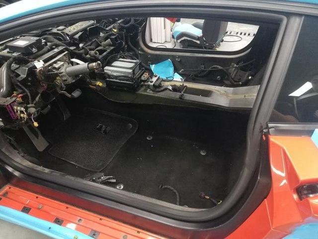 成全最后的跑车梦,怒提兰博基尼AventadorLP700-