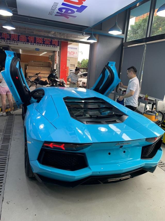 成全最后的跑车梦,怒提兰博基尼AventadorLP700-