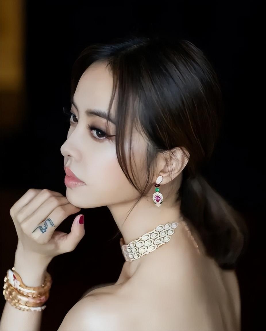 天后 蔡依林(蔡依林档案及个人经历)(图9) 天后 蔡依林(蔡依林档案及个人经历)(图9)