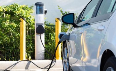 ​新能源汽车“跑”出加速度 新能源汽车前景如何？