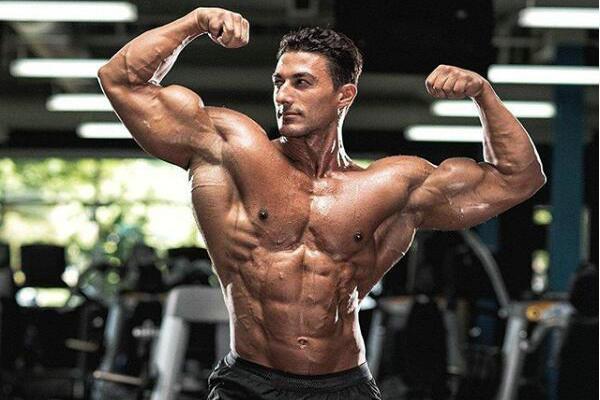 练肩最佳动作组,不要羡慕别人肩型好,坚持你也能拥有