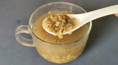 ​熬绿豆汤，别直接下锅煮，多加一步，快速煮开花，颜色碧绿又起沙