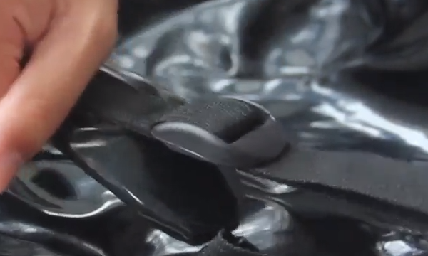 书包背带怎么系不会掉,书包的带子怎么系才不会滑图12