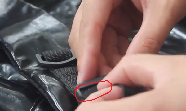 书包背带怎么系不会掉,书包的带子怎么系才不会滑图8