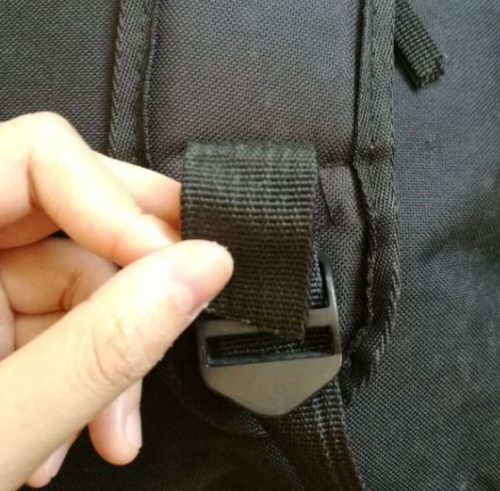 书包带子怎么系