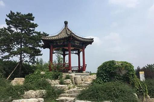 陈子昂的登幽州台歌讲了什么?