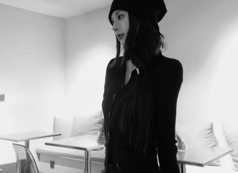 女人很想你时，会有6个“忍不住”，无法掩藏