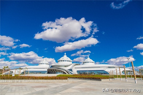 呼和塔拉草原太美了,运动中心是内蒙古成立70周年大庆的主会场