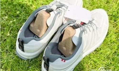 鞋底碰水就滑怎么办呢