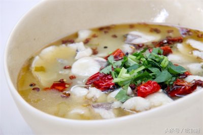 ​在家做酸菜鱼怎么做？详细教程它来了，快动起来吧！