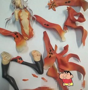 ​日本小哥手办被熊孩子“肢解”，要求上万赔偿回绝，啥玩意这么贵