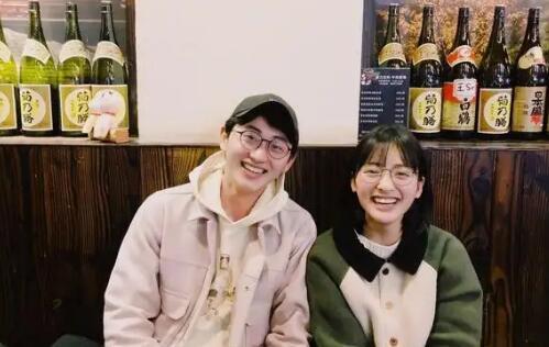 朋友之间的好感和恋人之间的爱不一样