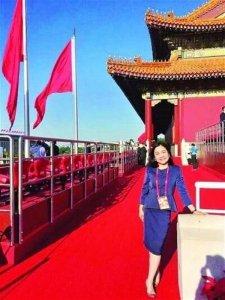 ​武汉姑娘周宇“家门口”为中印元首当翻译