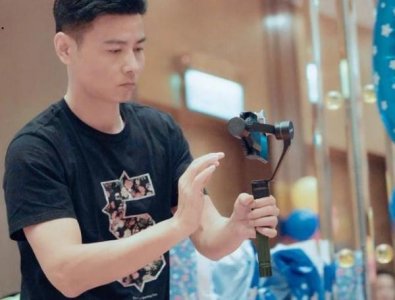 ​蔡少芬夫妇为女儿庆生，“亲子纹身”成功抢镜：太酷了