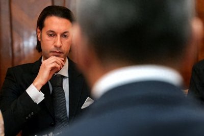 ​他是卡扎菲最喜欢的儿子，曾与二哥夺嫡，最后从容赴死