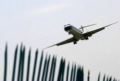 ​以色列回国机票价格飙涨，有人抢票几十次才成功