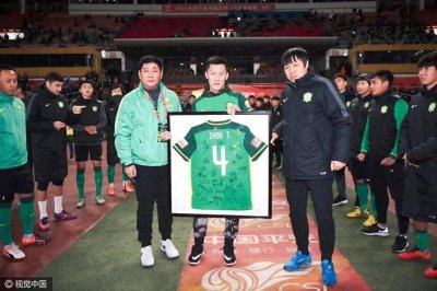 ​昔日北京国安的“挺爷”，如今当上主教练