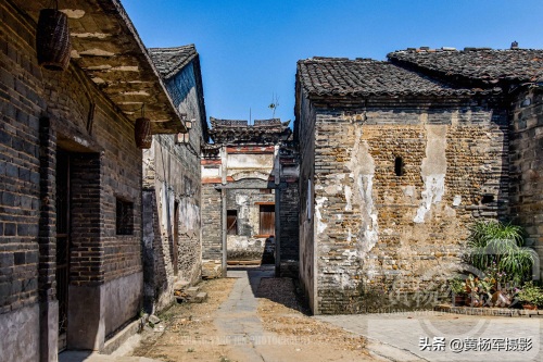 江西吉安渼陂古村誉为“庐陵文化第一村”，诞生了共和国4名将军