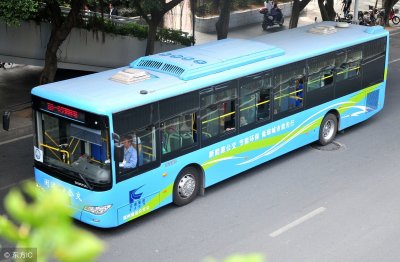 ​交通部：袭击司机事件不断发生，鼓励公交装防护隔离设施