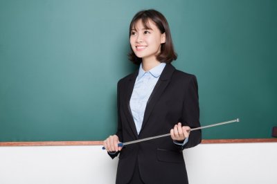 ​教师职称新改，教龄满30年，直接升高级职称？你达标吗