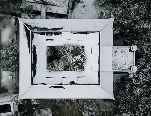 珞珈山，是位于中国湖北省武汉市的一座山