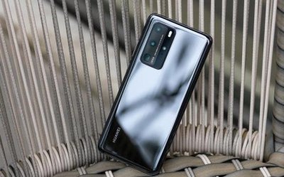 ​四款旗舰机盲测，你还敢说华为手机屏幕不行吗？