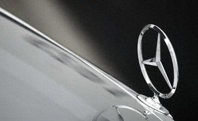 ​奔驰2024年财报中，最容易被忽略的两项指标是什么？