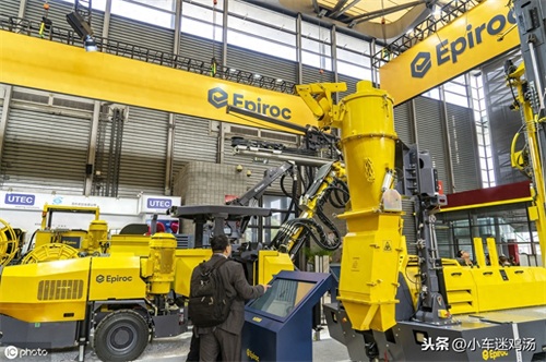 精心挑选的一波工程车美图，喜欢吗？