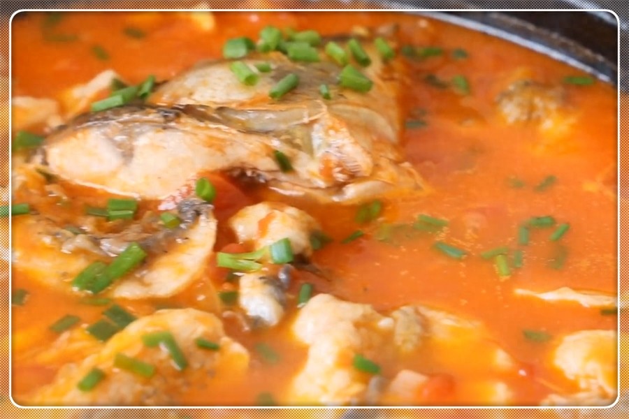 番茄鱼好吃的做法,用料简单味道足,比红烧鱼还好吃