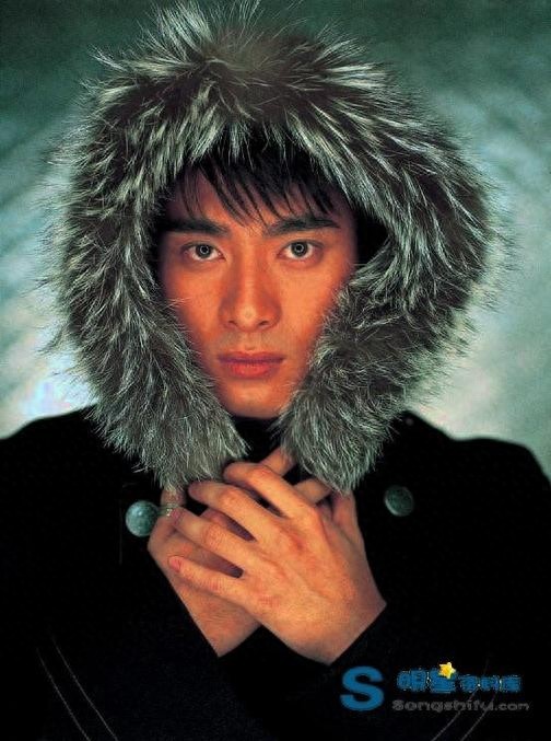 极品好男人陈龙演艺着帽子人生